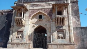 rohtasgarh-fort-main-gate-in